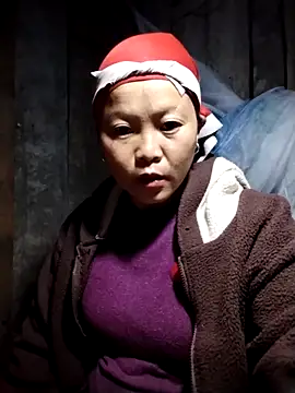 Snapshot of sumaybae chatting on 11-18-25, 05:05 sumaybae online show from 11-18-25, 05:05