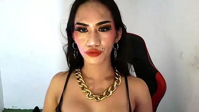 Savana Maison online show from 10-16-25, 02:47