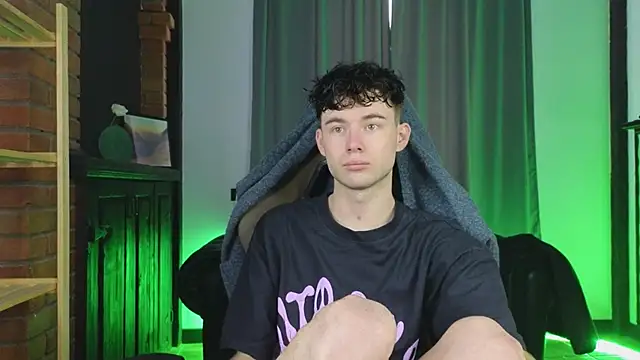 Cute Mike online show from 02-22-26, 05:10