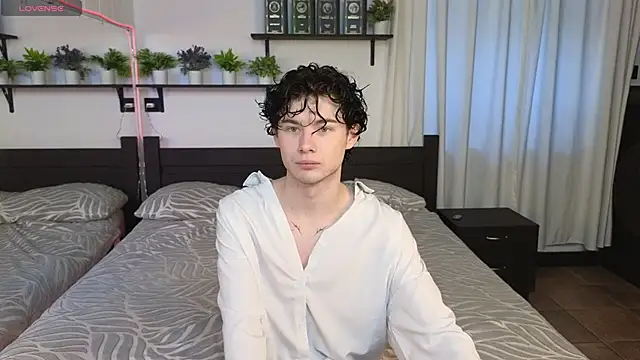 Cute Mike online show from 02-08-26, 10:13