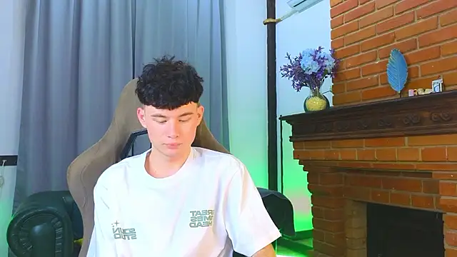 Cute Mike online show from 02-17-26, 12:46