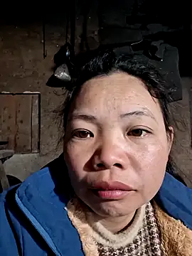 miomio-12 online show from 11-18-25, 10:34