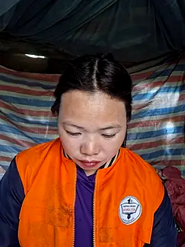 miomio-12 online show from 03-17-26, 01:30