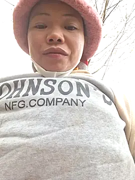 miomio-12 online show from 12-18-25, 01:00