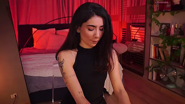 YokoKoko  online show from 12-23-25, 05:51