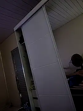 IncomingEssence478 online show from 11-30-25, 11:00