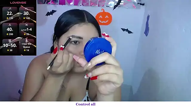 Snapshot of Gaby22d chatting on 10-17-25, 01:46 Gaby22d online show from 10-17-25, 01:46