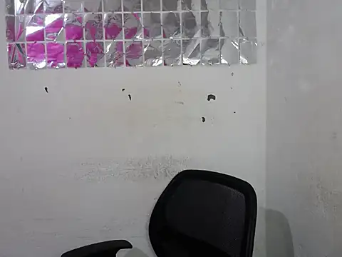 Snapshot of Gaby22d chatting on 11-15-25, 02:26 Gaby22d online show from 11-15-25, 02:26
