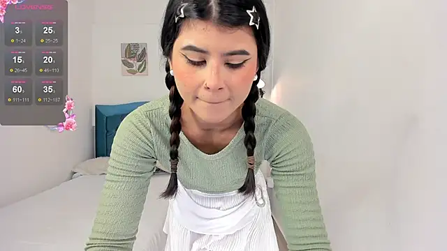 Snapshot of Gysel_flyn chatting on 02-25-26, 12:05 Gysel flyn online show from 02-25-26, 12:05