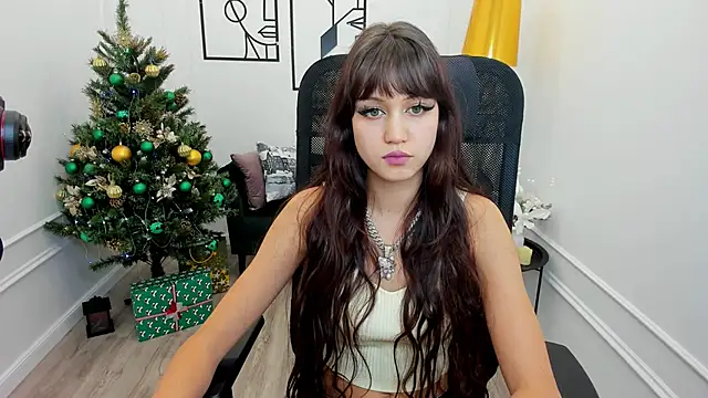 TiffanyYounge online show from 12-17-25, 11:15