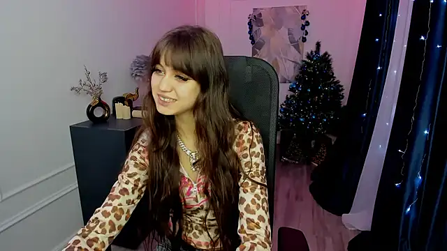 TiffanyYounge online show from 12-15-25, 07:41