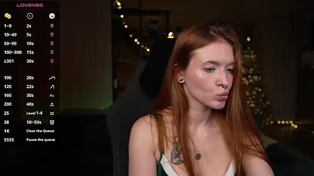 Snapshot of SsonicPorn chatting on 12-17-25, 04:01 SsonicPorn online show from 12-17-25, 04:01