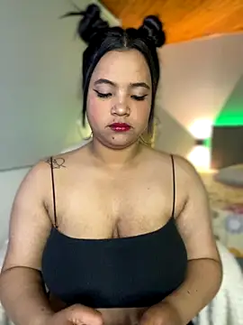 Emmi boobs online show from 10-09-25, 02:34