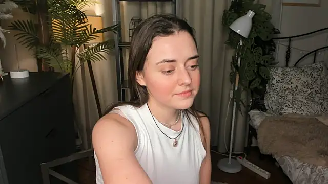 ThelmaJusto online show from 11-30-25, 03:13