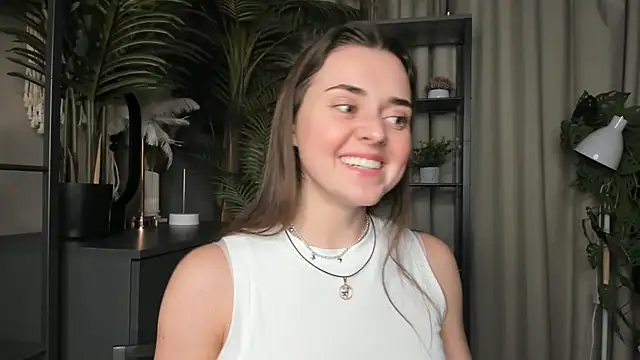 ThelmaJusto online show from 11-21-25, 05:12