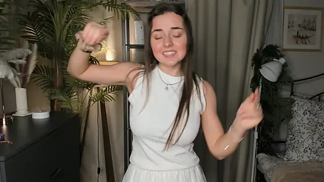 ThelmaJusto online show from 11-15-25, 02:21