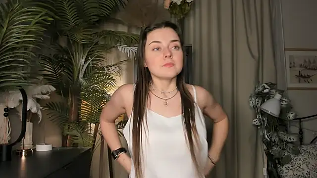 ThelmaJusto online show from 12-14-25, 03:17