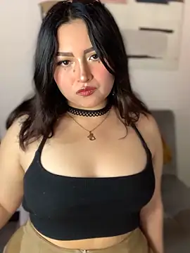 NicolBeltran Pink online show from 10-07-25, 06:53