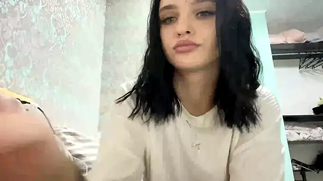 SorayaTrieger online show from 10-10-25, 08:59