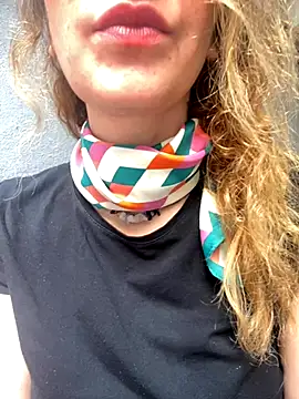 Snapshot of melisss2 chatting on 10-17-25, 09:12 melisss2 online show from 10-17-25, 09:12