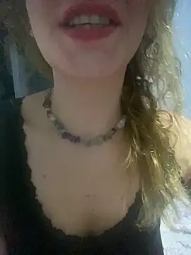 Snapshot of melisss2 chatting on 10-17-25, 09:16 melisss2 online show from 10-17-25, 09:16