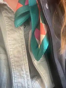 melisss2 online show from 12-17-25, 09:03