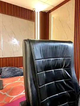 Eva Feller69 online show from 11-20-25, 07:03