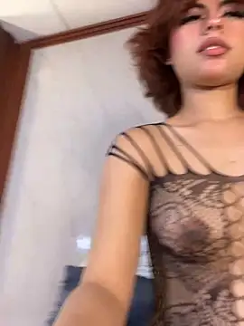 Snapshot of Eva_Feller69 chatting on 05-22-26, 09:57 Eva Feller69 online show from 05-22-26, 09:57