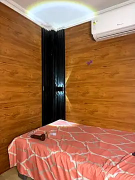 Eva Feller69 online show from 11-13-25, 03:21