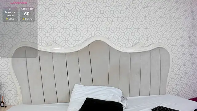 MarcelaCortes online show from 04-07-26, 09:49