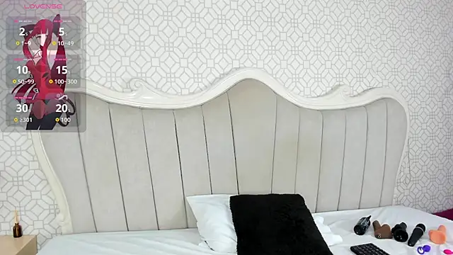 Snapshot of MarcelaCortes chatting on 02-13-26, 09:37 MarcelaCortes online show from 02-13-26, 09:37