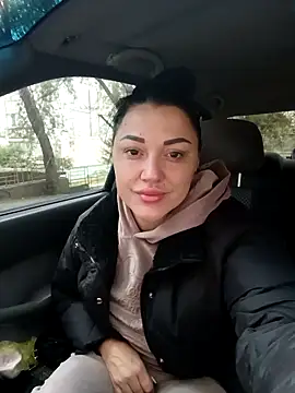 LuceSkys online show from 10-17-25, 05:22