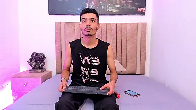 Timothe Evans online show from 10-25-25, 08:42