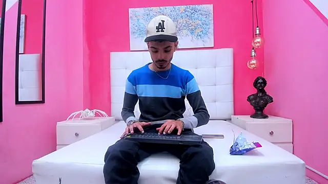 Timothe Evans online show from 10-29-25, 09:36