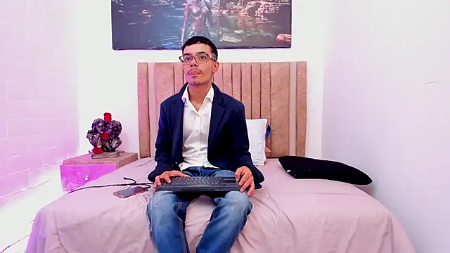 Timothe Evans online show from 11-20-25, 08:20