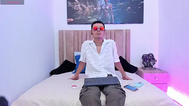 Timothe Evans online show from 11-18-25, 07:28