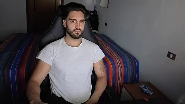 Al3xox02 online show from 04-07-26, 06:10