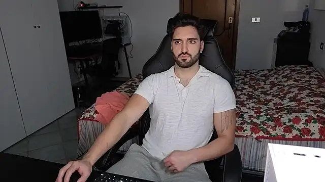 Al3xox02 online show from 02-06-26, 08:38