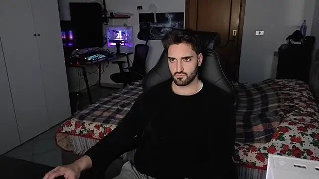 Al3xox02 online show from 02-02-26, 04:39