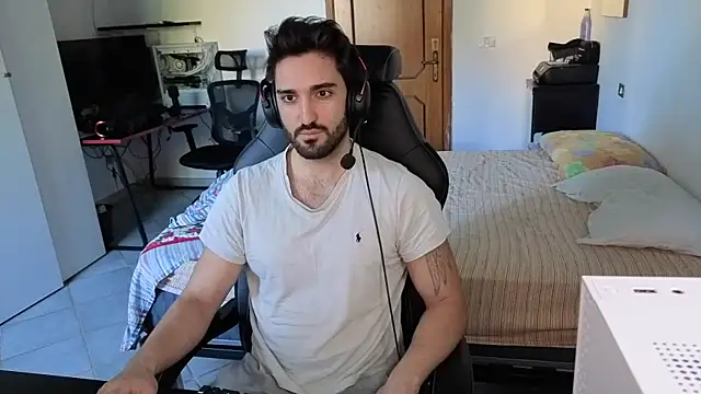 Al3xox02 online show from 02-13-26, 10:48