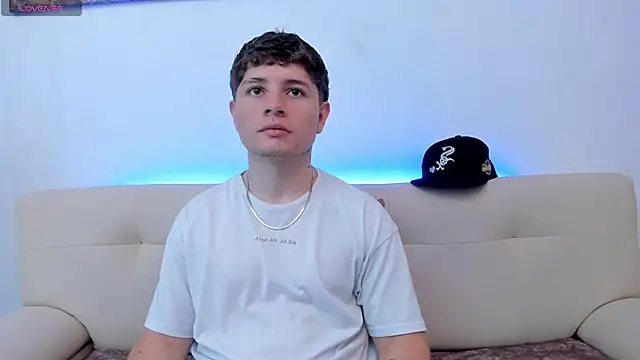 Leoo Miller online show from 10-22-25, 08:52