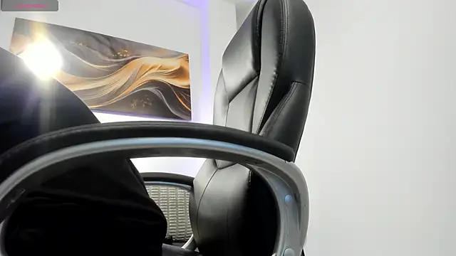 Leoo Miller online show from 11-09-25, 04:38