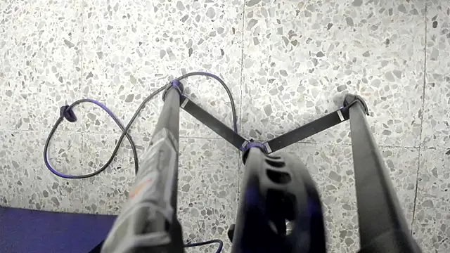 Leoo Miller online show from 11-27-25, 04:13