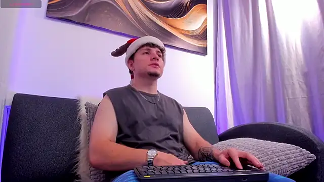 Leoo Miller online show from 11-29-25, 04:56