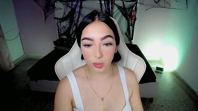 cielooo  online show from 10-28-25, 08:19