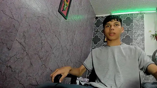 sexyboys cutex18 online show from 02-14-26, 01:39