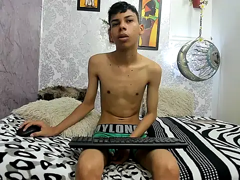 sexyboys cutex18 online show from 11-03-25, 08:23