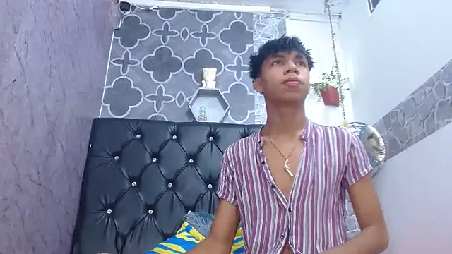 sexyboys cutex18 online show from 04-13-26, 01:20