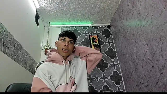 sexyboys cutex18 online show from 03-05-26, 10:48