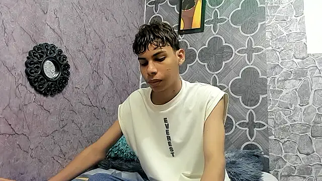 sexyboys cutex18 online show from 12-20-25, 07:39